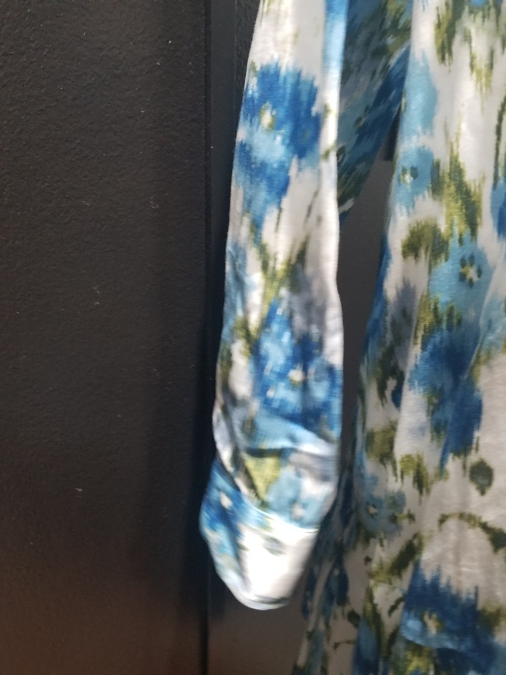 Tuckernuck Floral Blue Green Floral Pleated Button Down Dress - Picture 4 of 6